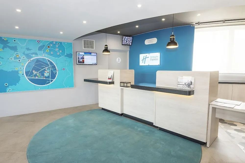 Express Paris Hotel