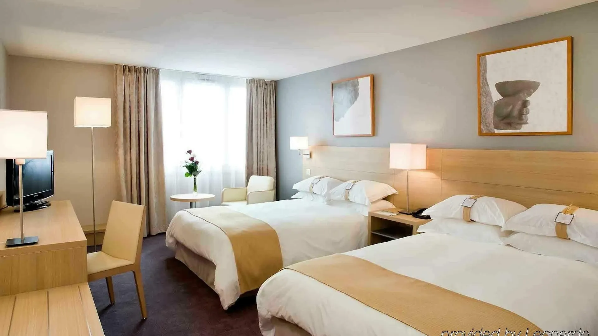 Express Paris Hotel 3*
